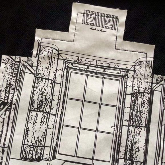 Cavermpt Black Long Sleeve Sweatshirt Portrait Hood Abstract Print - Picture 4 of 16